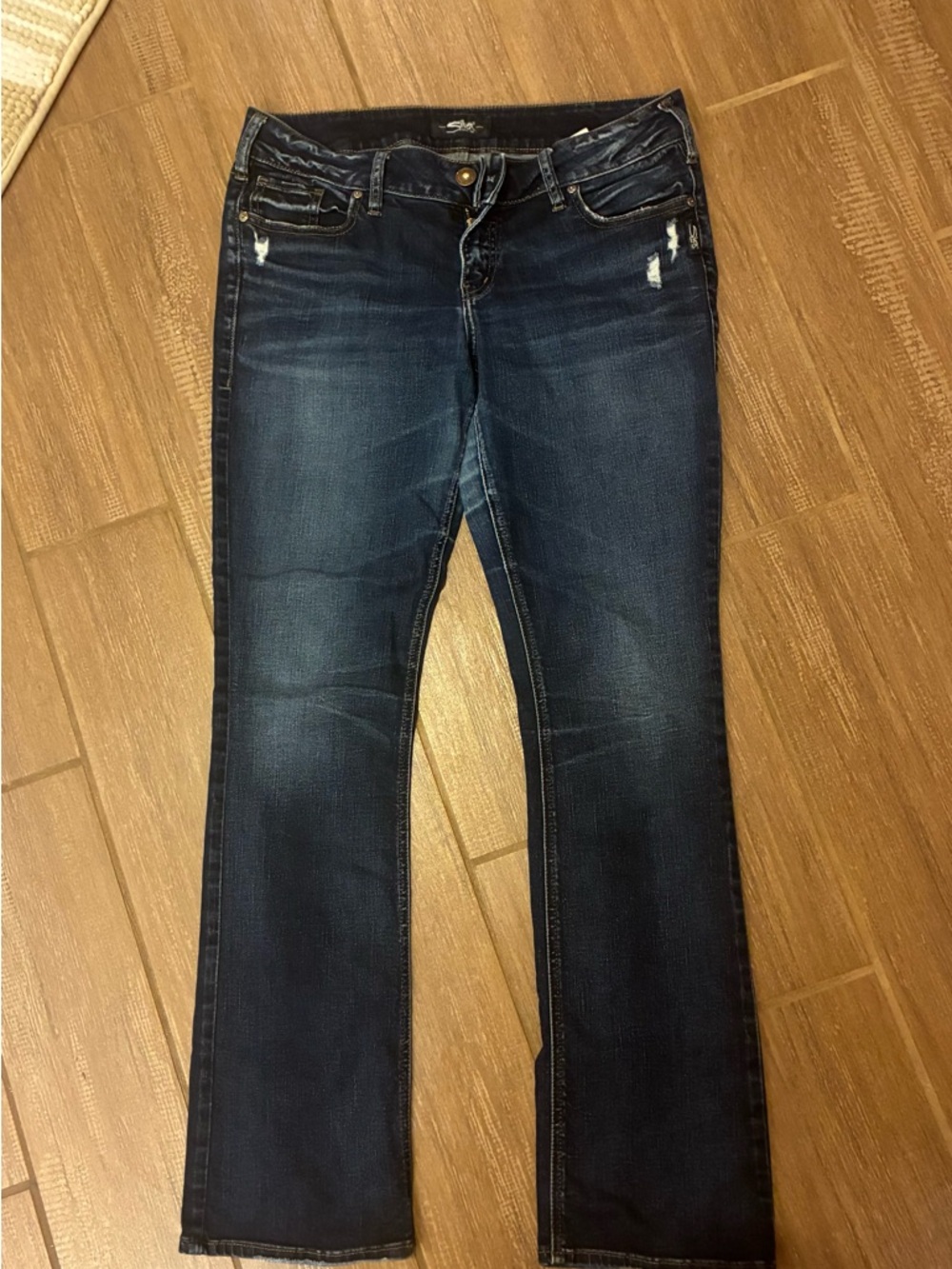 Silver Dark Wash Women’s Jeans - Classic Straight Leg